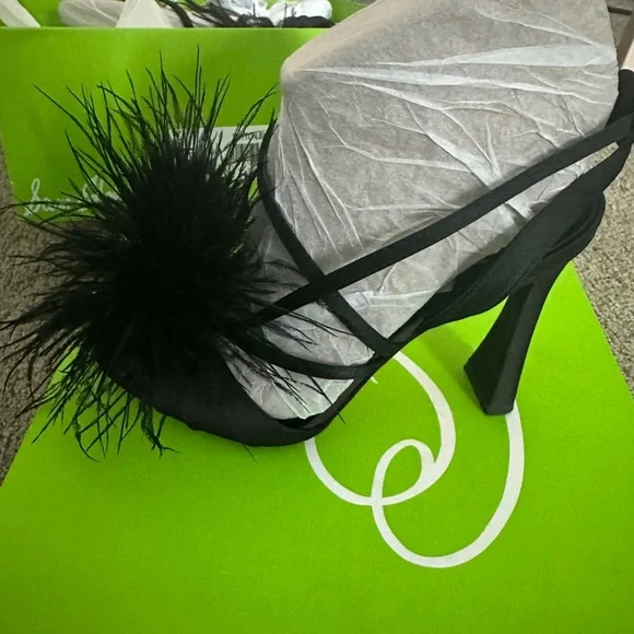 Sam Edelman Layton black satin feather heels with original box - Picture 3 of 6